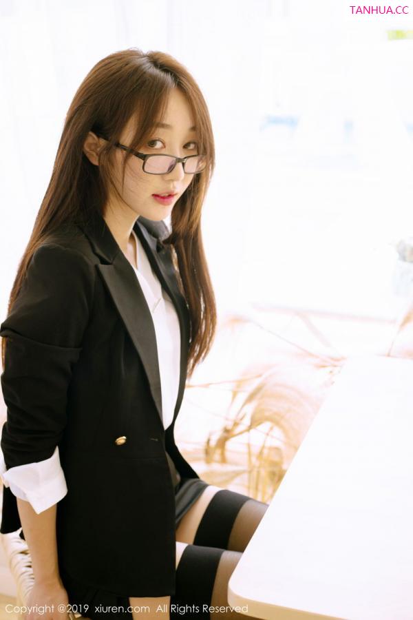 小九月  [XIUREN]高清写真图 2019.09.20 小九月第18张图片
